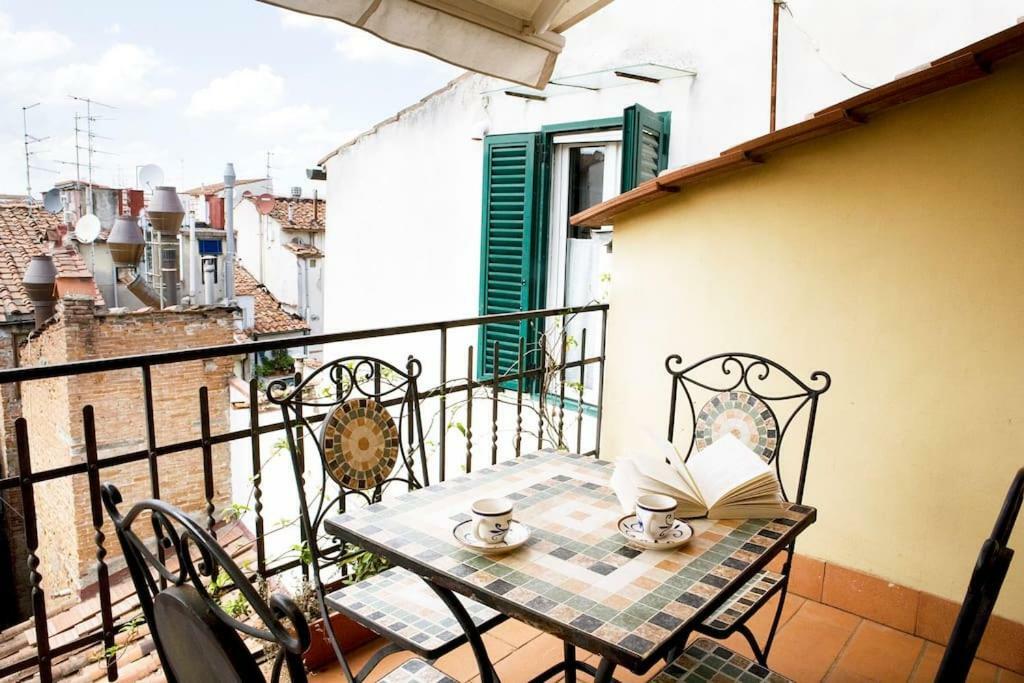Rebby's Terrace * Florencia
