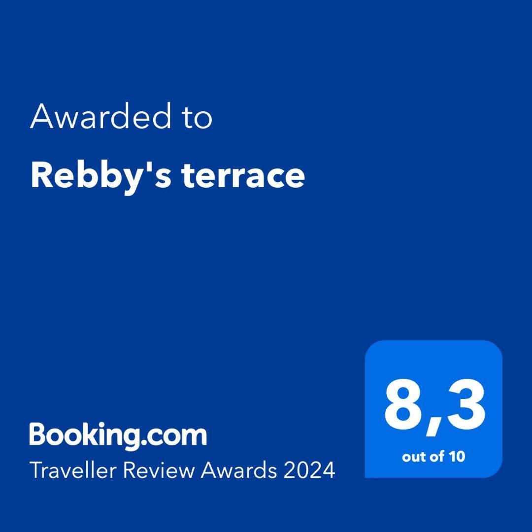Rebby's Terrace Apartamento Florencia